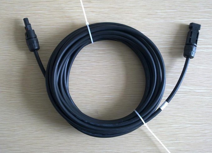 Ausgezeichnetes Sonnenkollektor-Kabel-hohe elektrische Leitfähigkeit der Flexibilitäts-6mm mit Verbindungsstück MC4